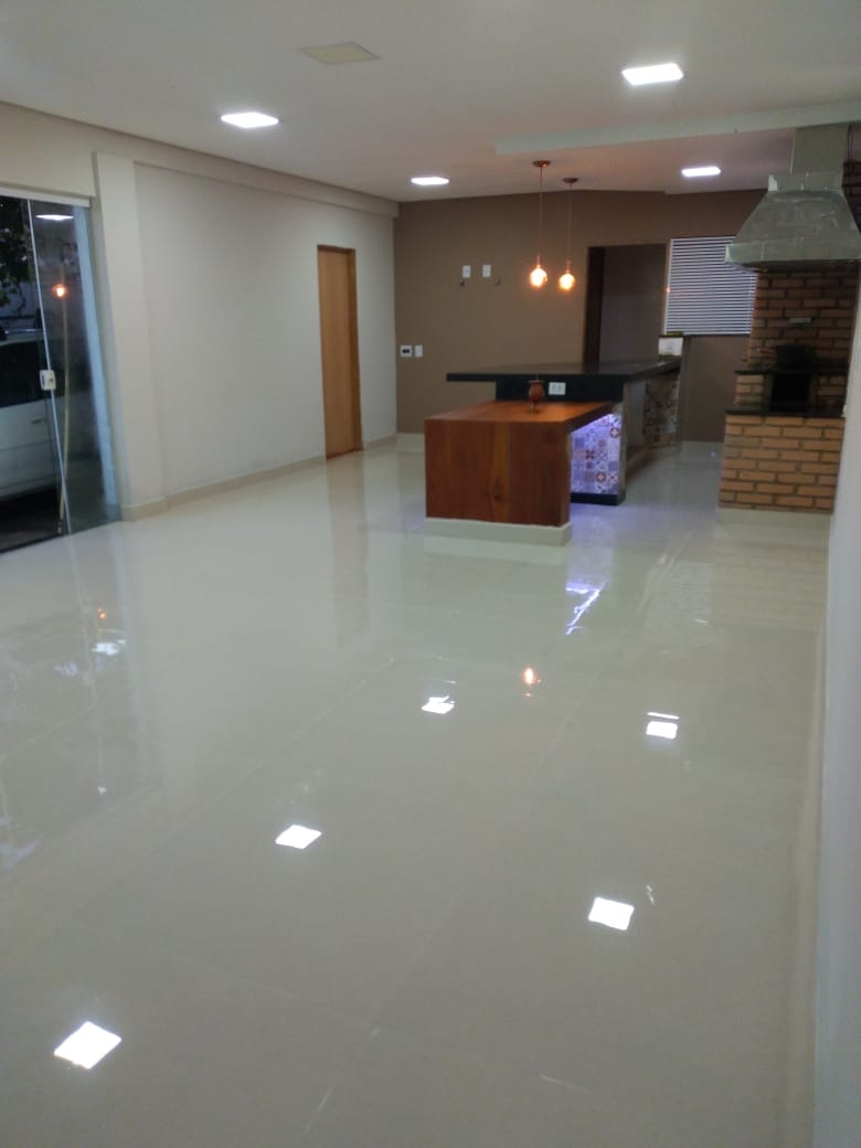 Casa, 3 quartos, 250 m² - Foto 2