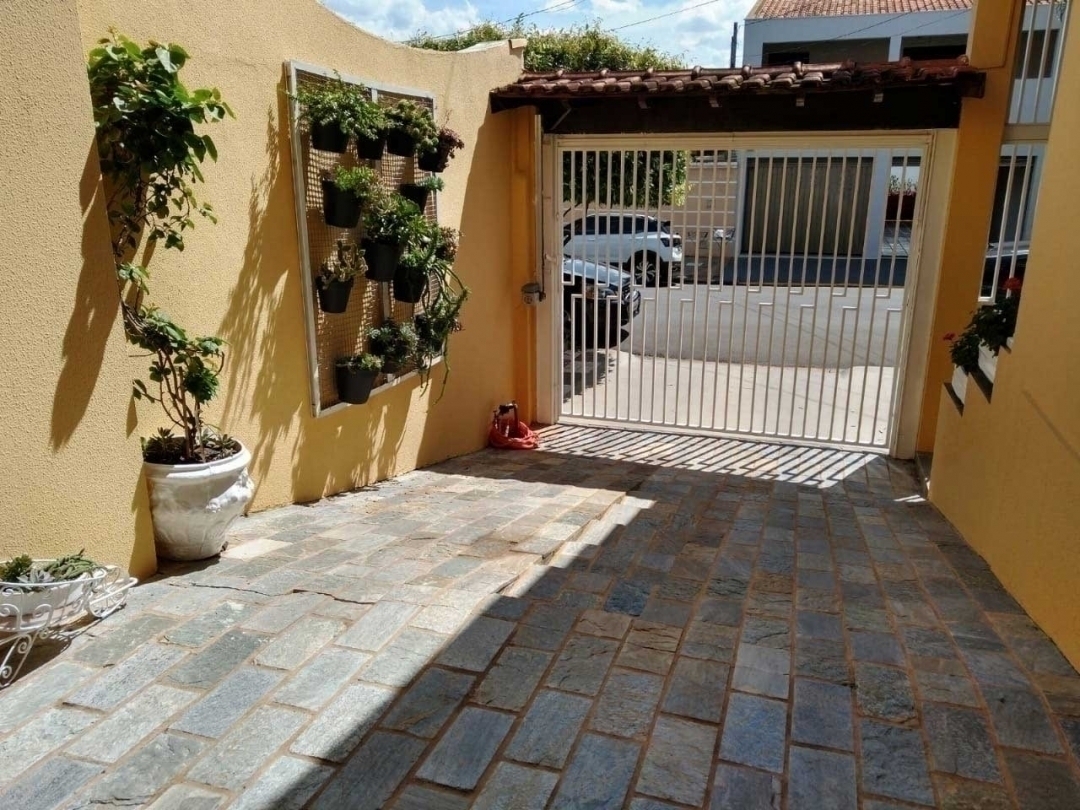 Casa, 4 quartos, 242 m² - Foto 24