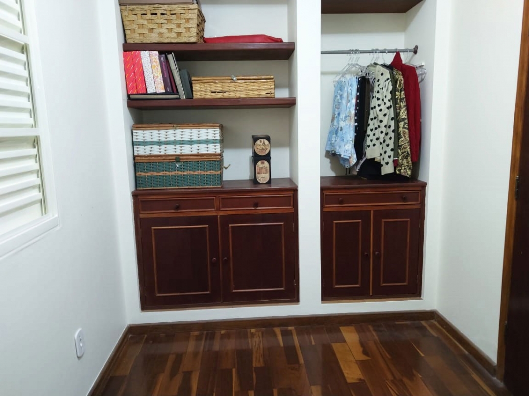 Casa, 4 quartos, 242 m² - Foto 13