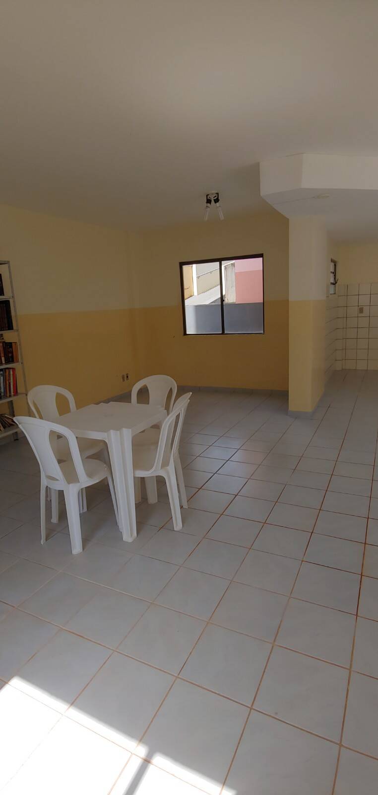 Apartamento para alugar com 2 quartos, 68m² - Foto 2