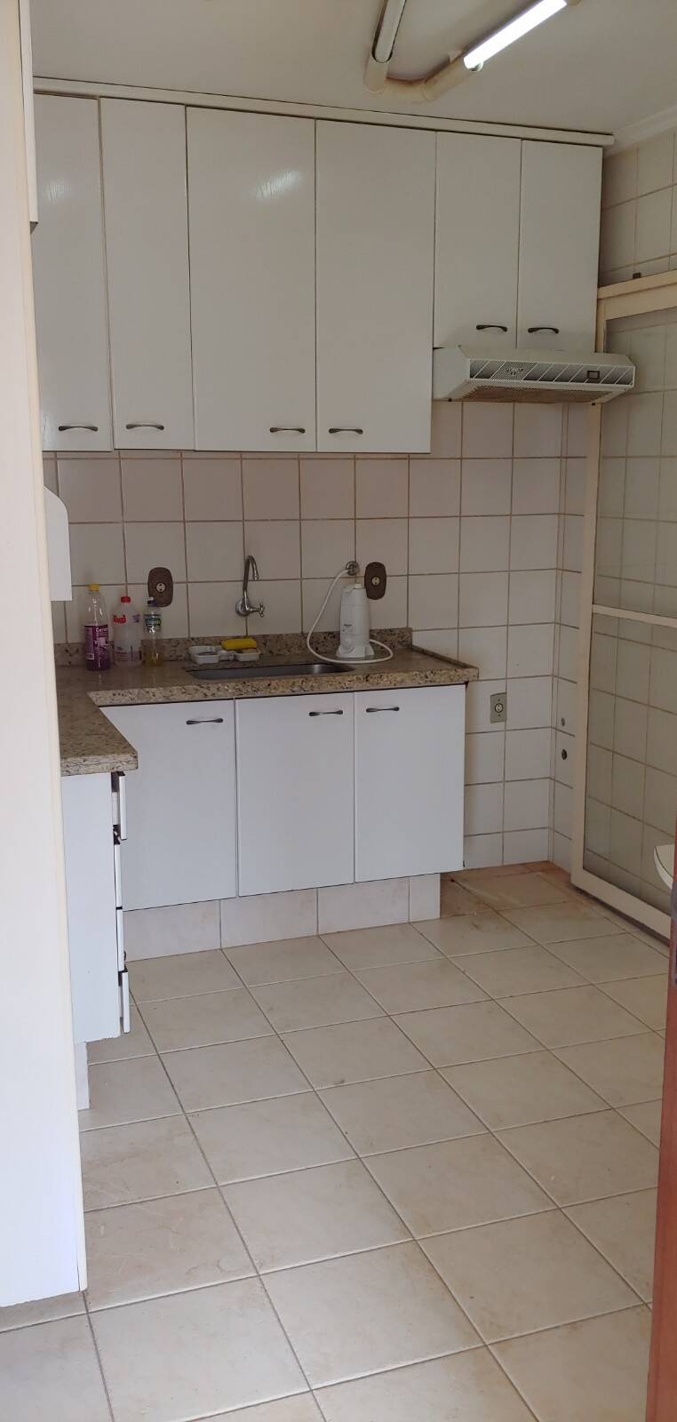Apartamento para alugar com 2 quartos, 68m² - Foto 30