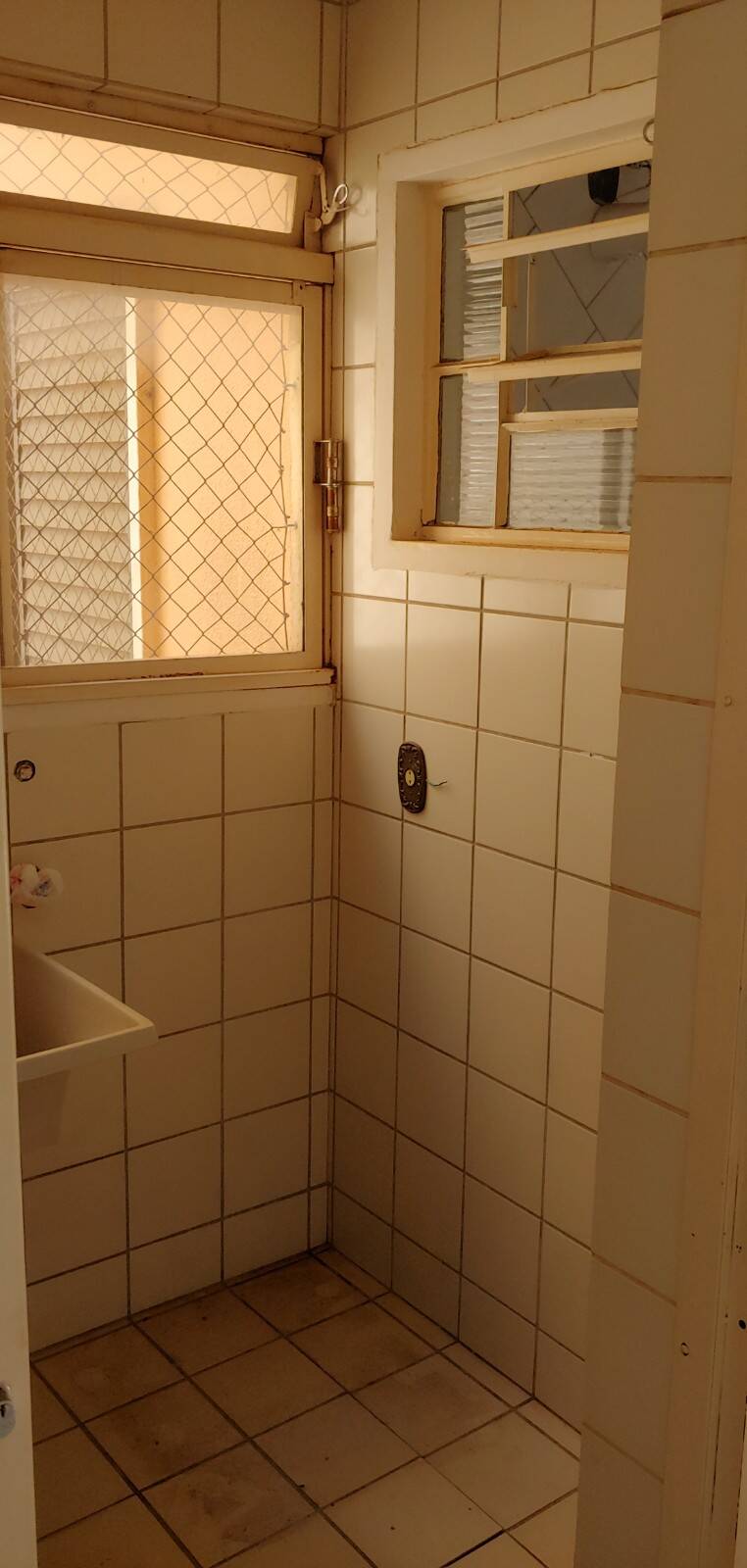 Apartamento para alugar com 2 quartos, 68m² - Foto 35