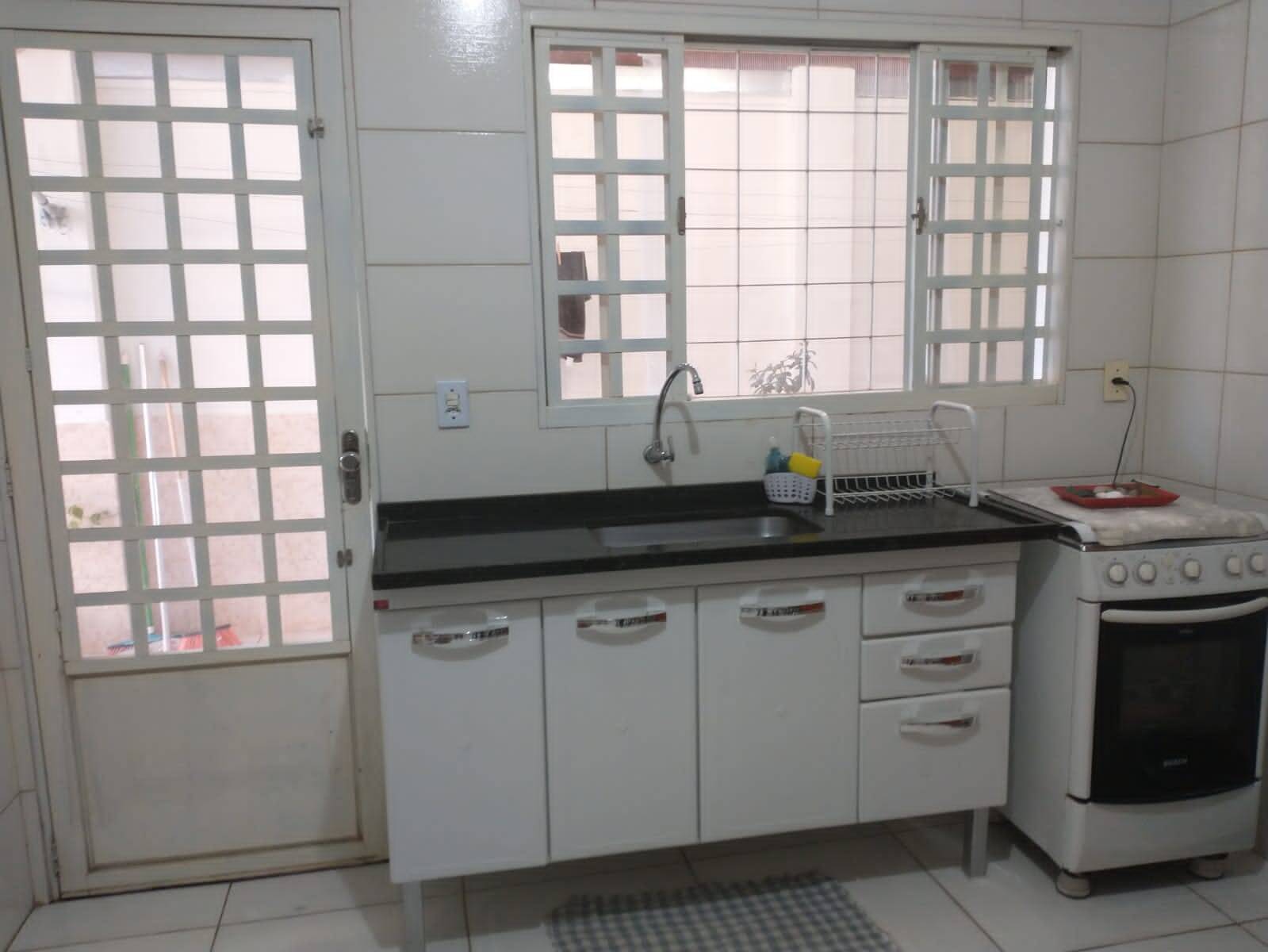 Casa à venda e aluguel com 2 quartos - Foto 14