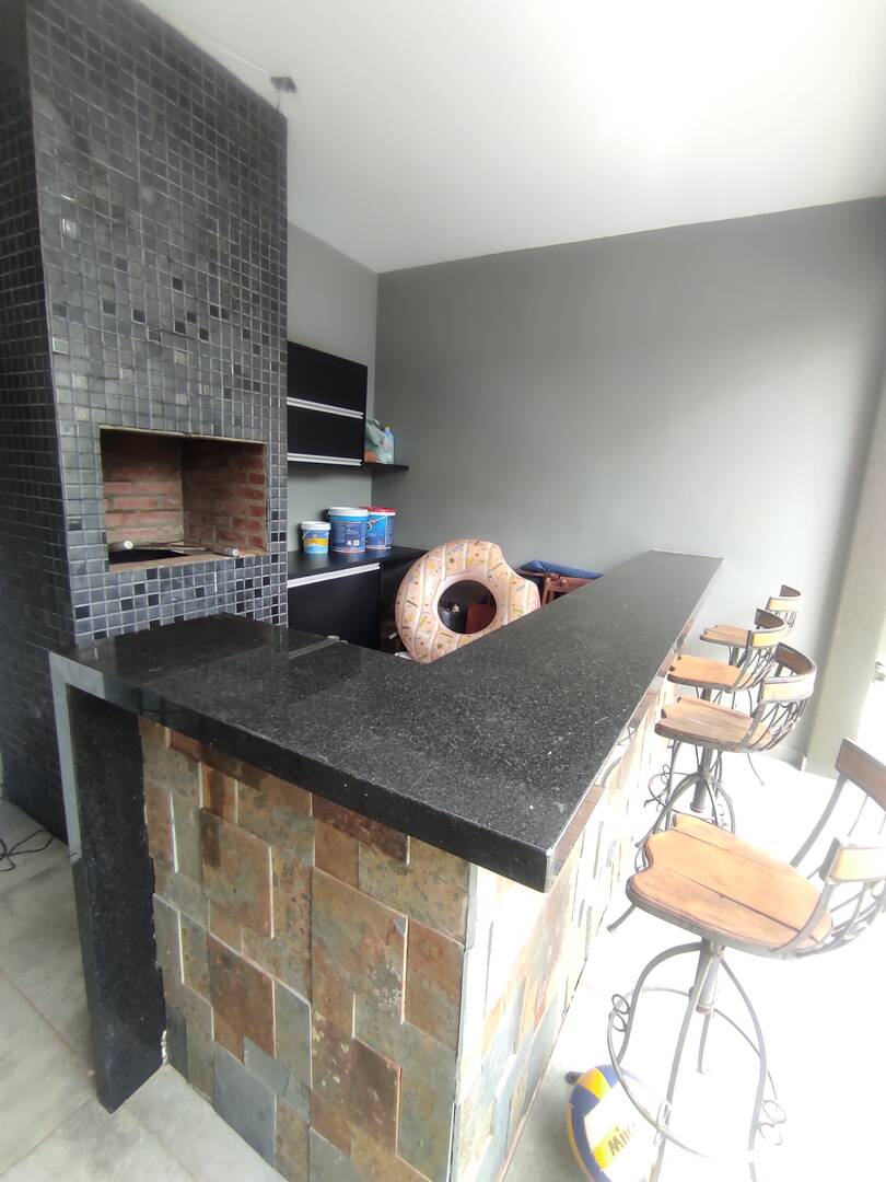 Casa à venda com 3 quartos, 220m² - Foto 10