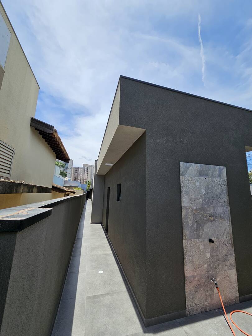 Casa à venda com 3 quartos, 228m² - Foto 5