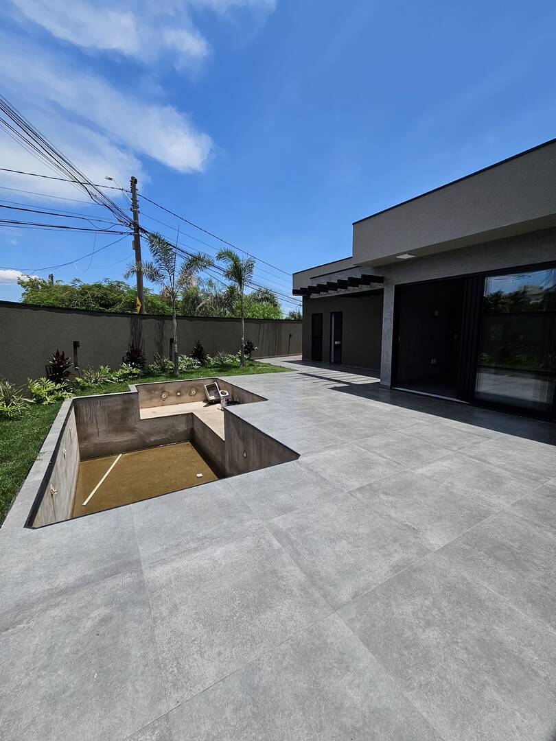 Casa à venda com 3 quartos, 228m² - Foto 6