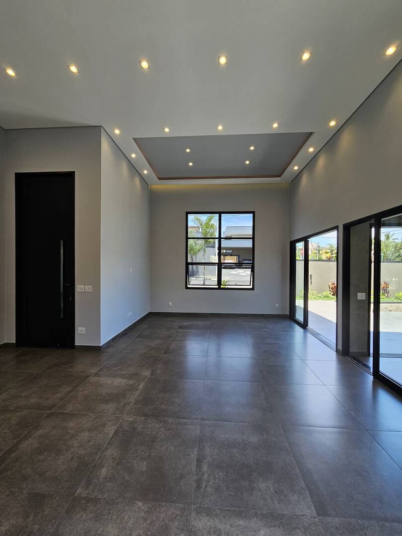 Casa à venda com 3 quartos, 228m² - Foto 11