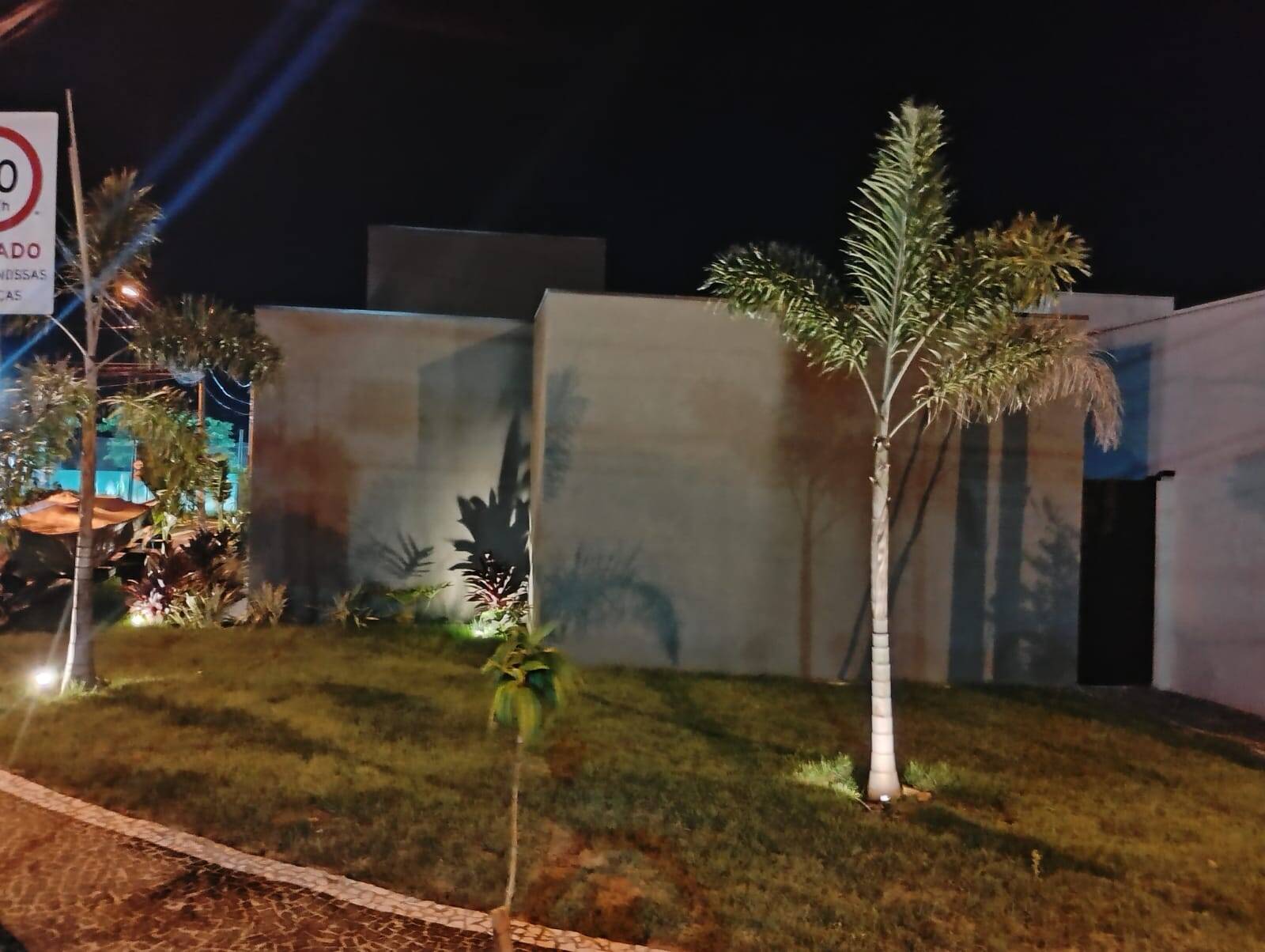Casa à venda com 3 quartos, 228m² - Foto 16