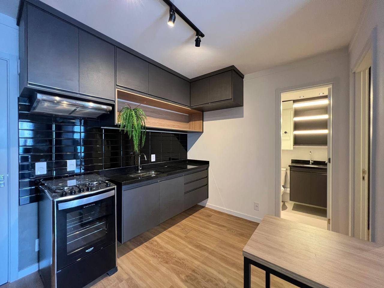 Apartamento para alugar com 1 quarto, 40m² - Foto 30