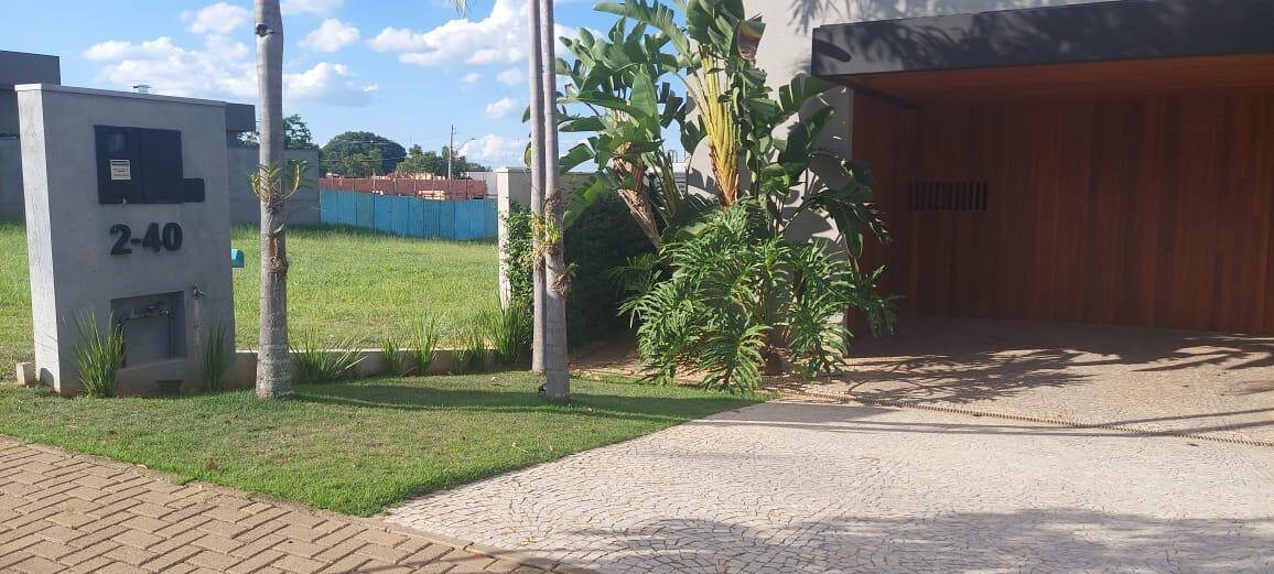 Casa à venda com 3 quartos, 315m² - Foto 3