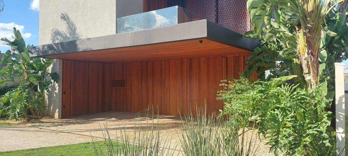 Casa à venda com 3 quartos, 315m² - Foto 2