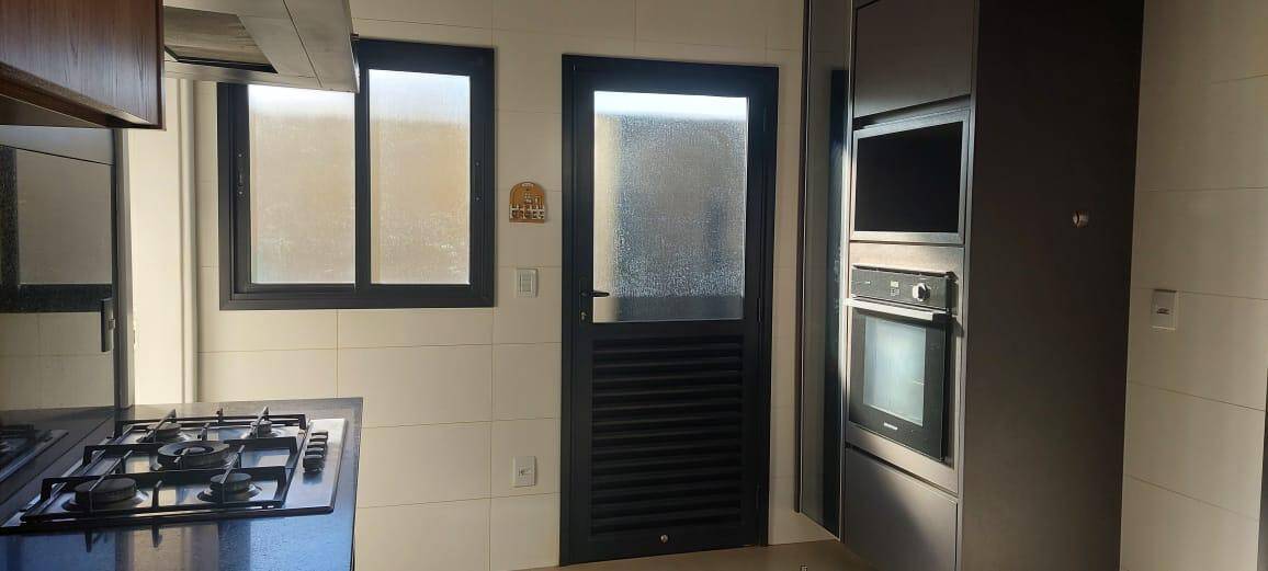 Casa à venda com 3 quartos, 315m² - Foto 5