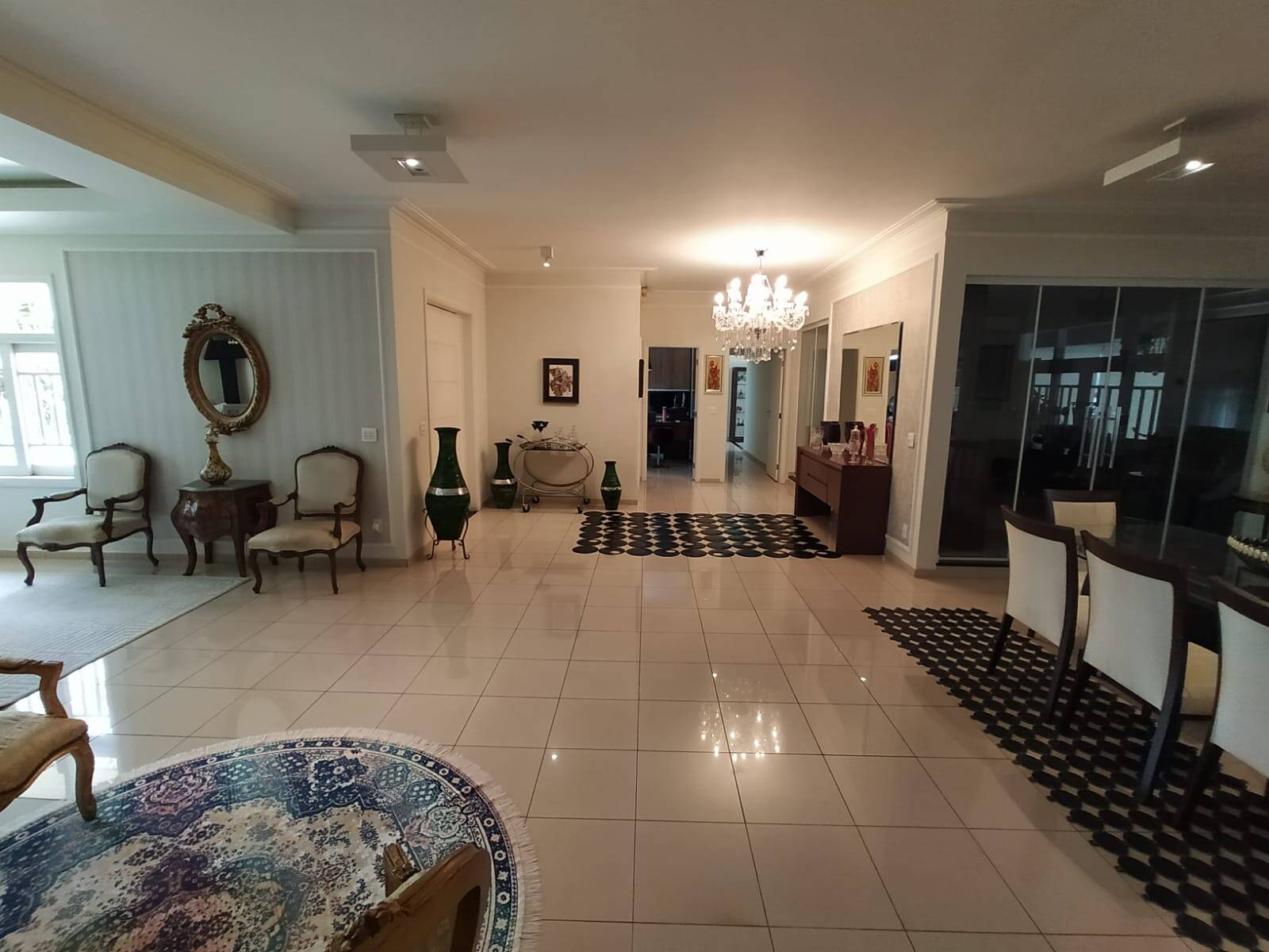 Casa, 4 quartos, 746 m² - Foto 1