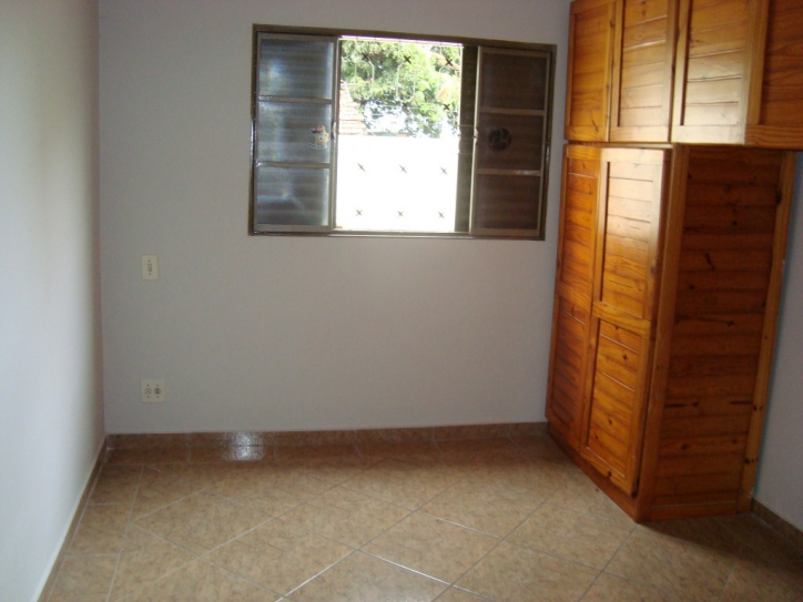 Casa à venda com 3 quartos, 120m² - Foto 1