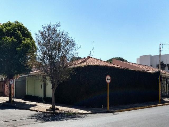#740 - Casa para Venda em Bauru - SP