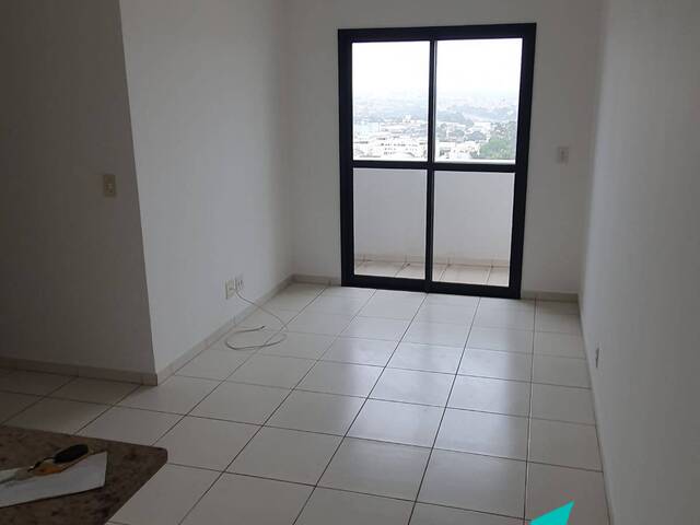 #978 - Apartamento para Locação em Bauru - SP